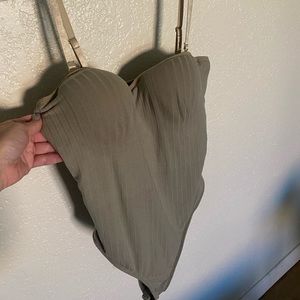 Selling an extra large bodysuit jLuxLabel